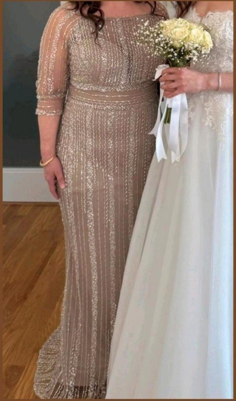 Lichtbeige gala jurk met steentjes en kralen, Maat 38/40 (M), Galajurk, Verzenden, Beige