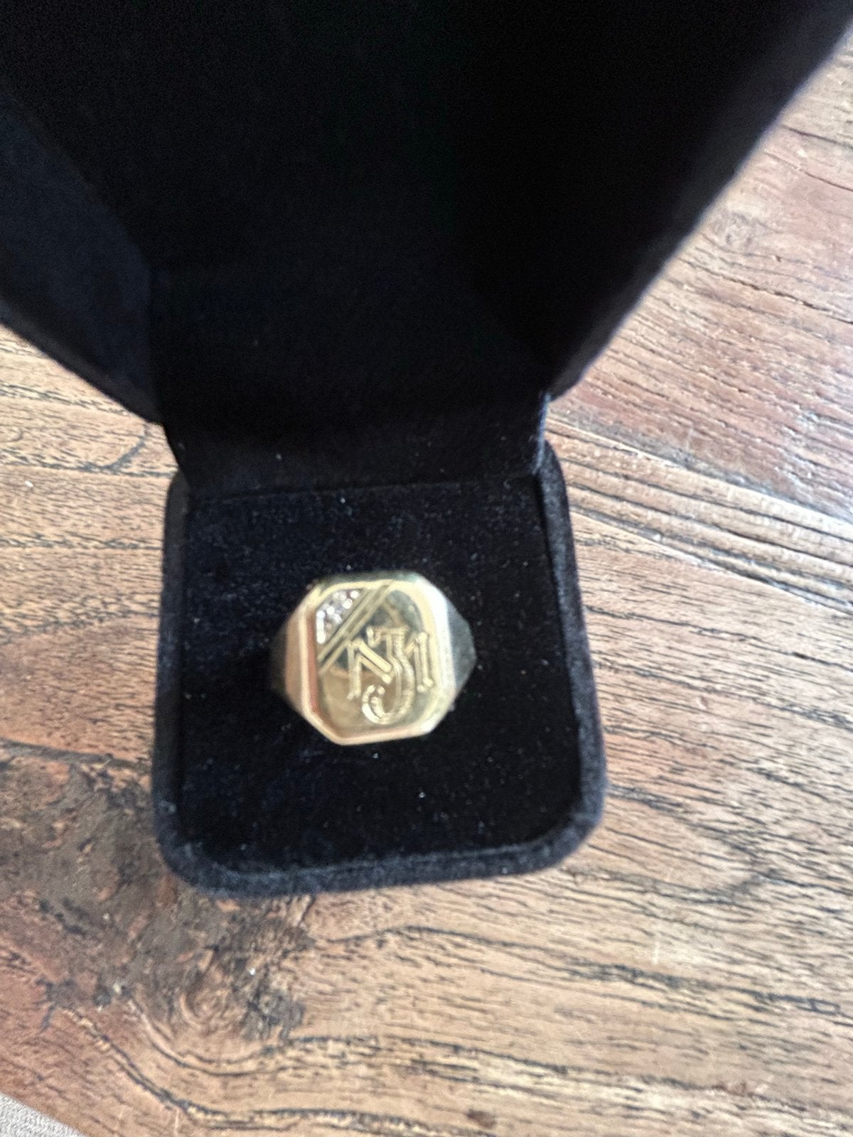 Gouden zegelring 14 karaats  met initialen en diamantje, Sieraden, Tassen en Uiterlijk, Ringen, Gebruikt, 19 tot 20, Ophalen of Verzenden