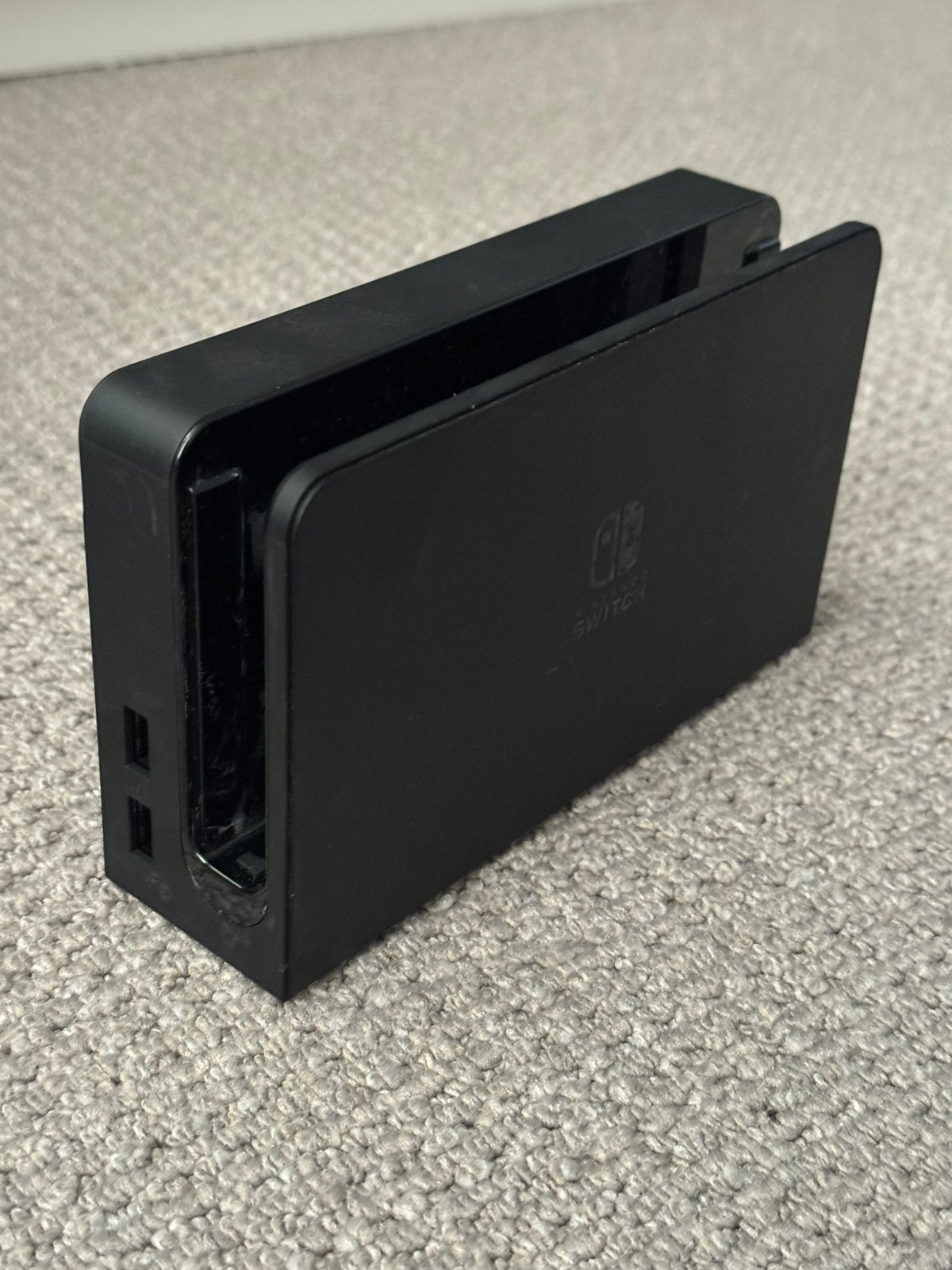 Foto 10 van Nintendo switch OLED + 1 game — absolute nieuwstaat!