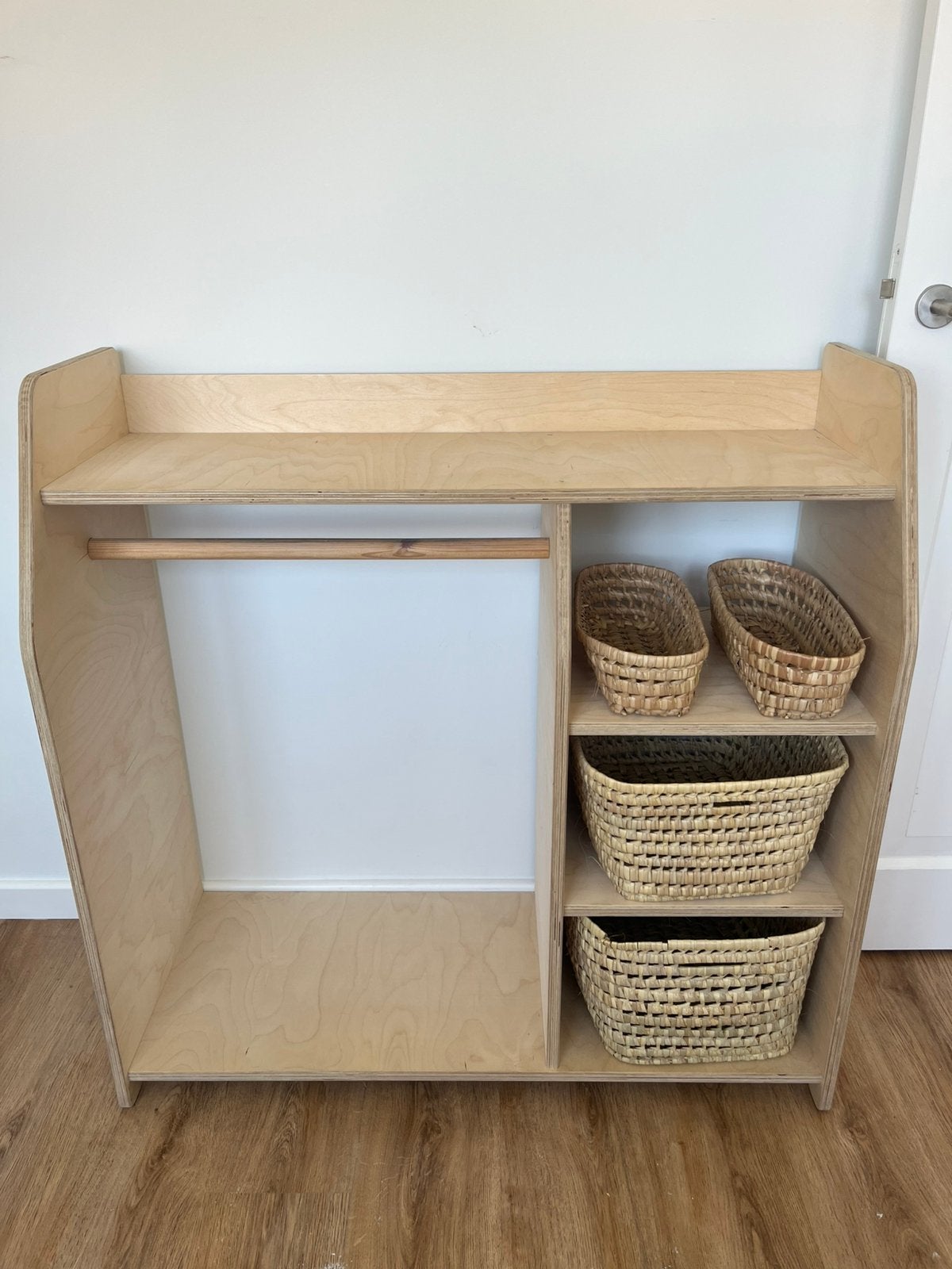 Moodie Montessori kledingkast speelgoedkast | blank hout, Ophalen, 50 tot 70 cm, 105 cm of meer, 100 cm of meer