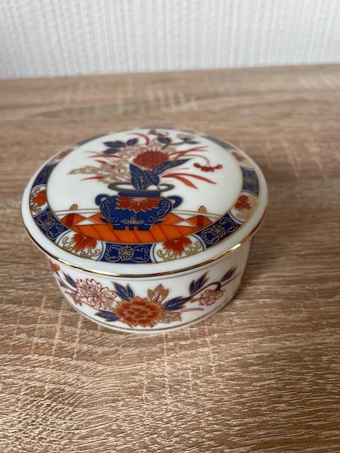 Vintage Imari-stijl Porseleinen snuisterijen doos met deksel, Antiek en Kunst, Ophalen of Verzenden