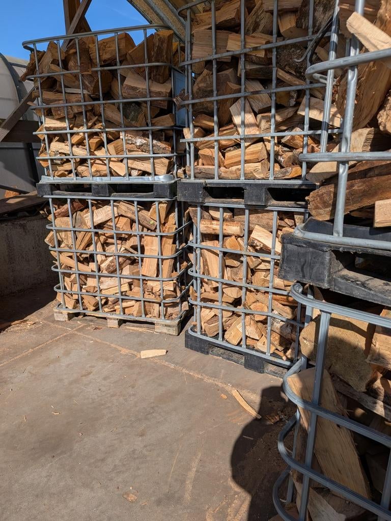 €121 PER KUUB MIX EIK Berk ESSEN DROOG, 3 tot 6 m³, Ophalen, Eikenhout, Blokken