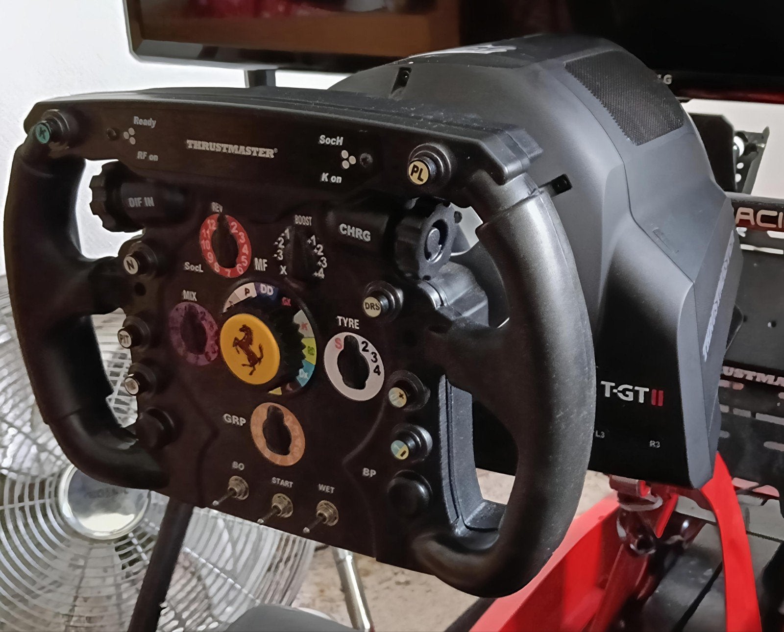Thrustmaster TGT 2 + F1 wheel add on + playseat, Spelcomputers en Games, Spelcomputers | Sony PlayStation Consoles | Accessoires