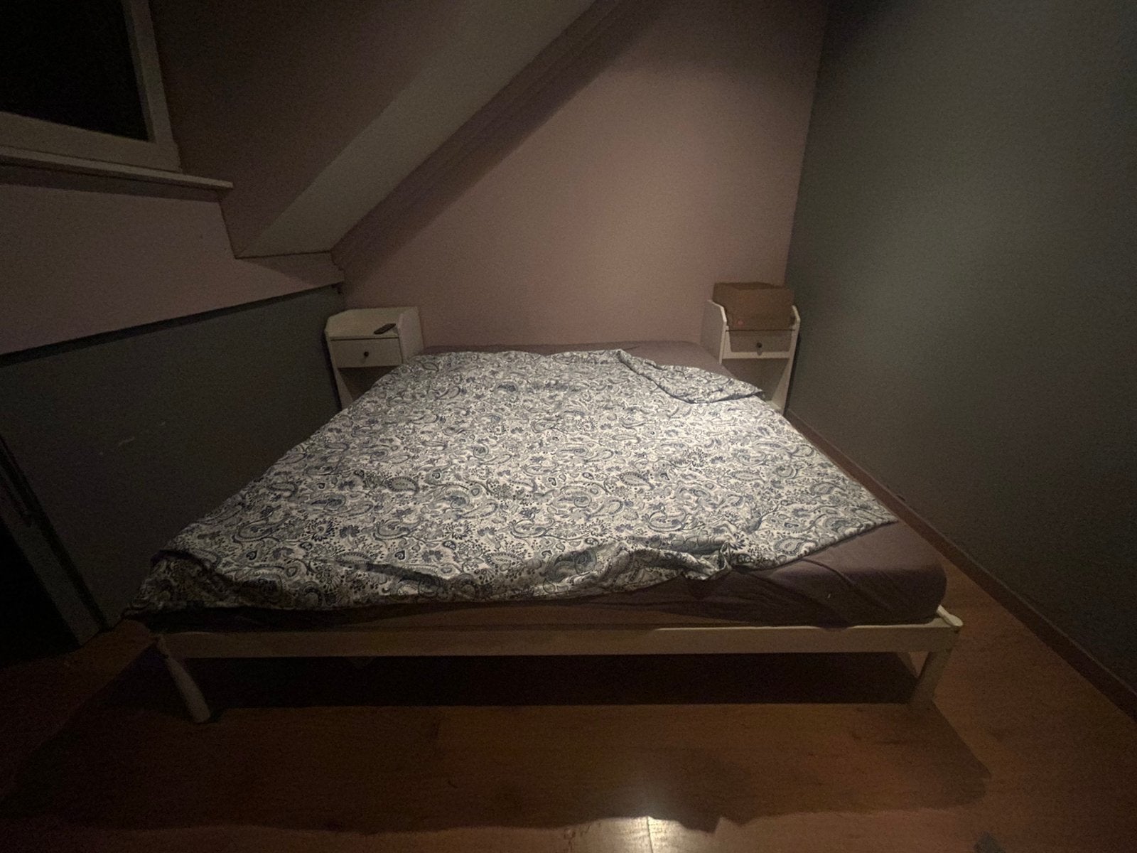 2p bed + 2 nachtkastjes + tv meubel, Ophalen, Zo goed als nieuw, Tweepersoons, Hauga (ikea)
