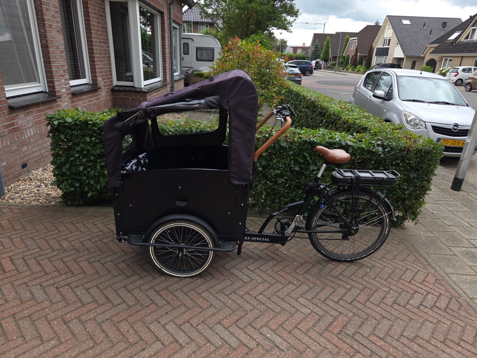 Troy Elektrische Bakfiets incl. Maxi-Cosi Houder en Kinderst, Fietsen en Brommers, Fietsen | Bakfietsen, Ophalen, Gebruikt, 4 kinderen of meer