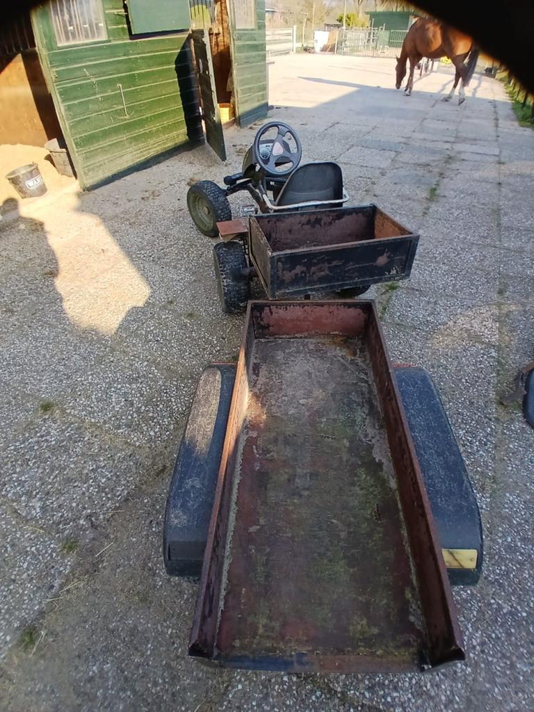 Skelter met schakelbak en aanhanger, wel erg gebruik mammoet, Ophalen of Verzenden, Gebruikt, Overige merken, Met kar of aanhanger
