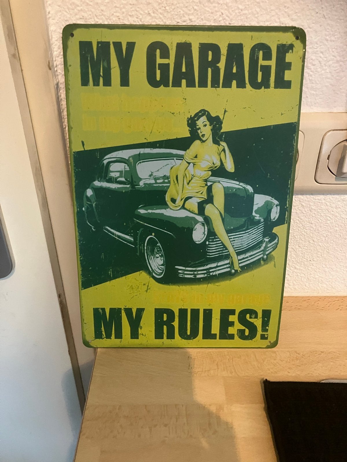 Vintage metalen bord 'My Garage My Rules' - Pin-up auto, Vintage, Gebruikt, Meerkleurig, Ophalen of Verzenden
