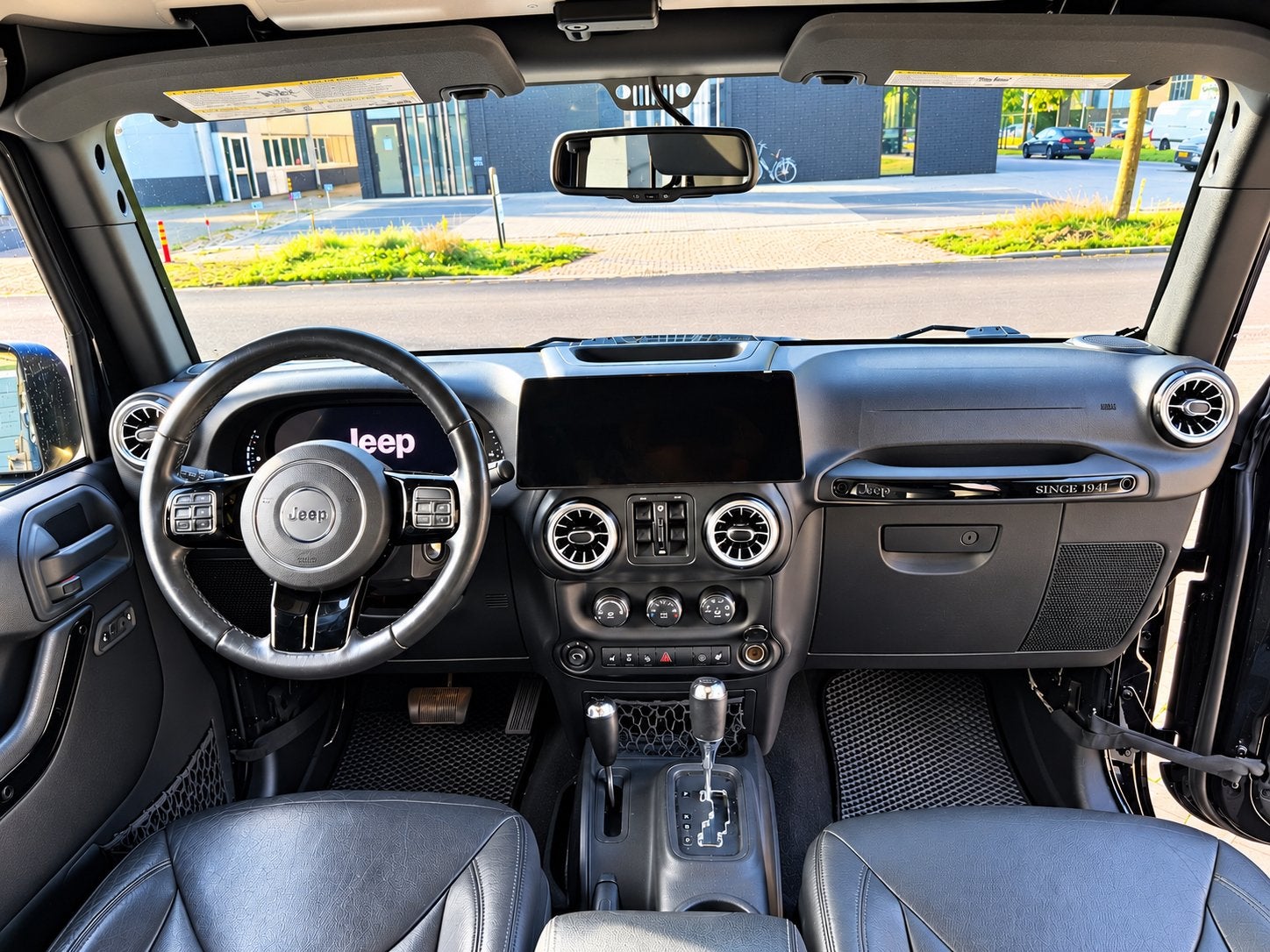 JEEP WRANGLER 3.6 V6 SAHARA EXTREME MOOISTE BLACK EDITION‼️, Automaat, USB, 2000 kg, Zwart