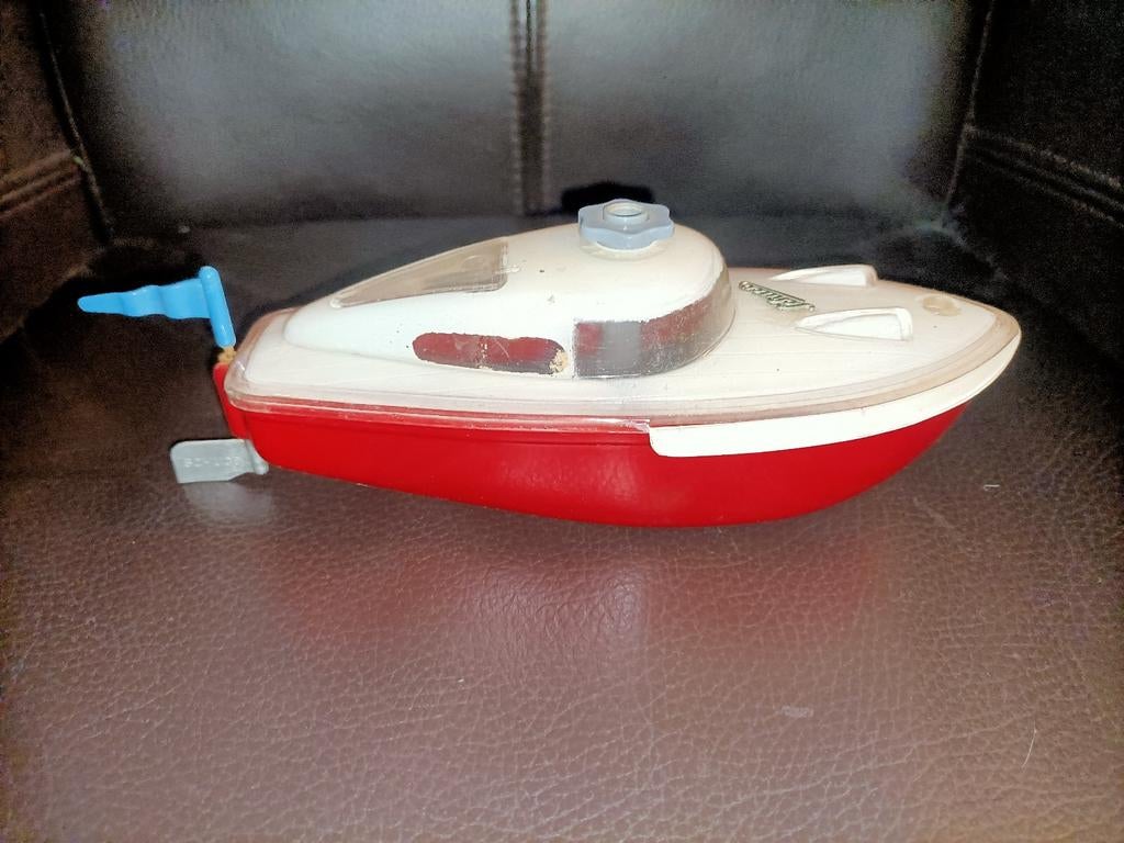 Schuco modelboot eind jaren 40, Ophalen