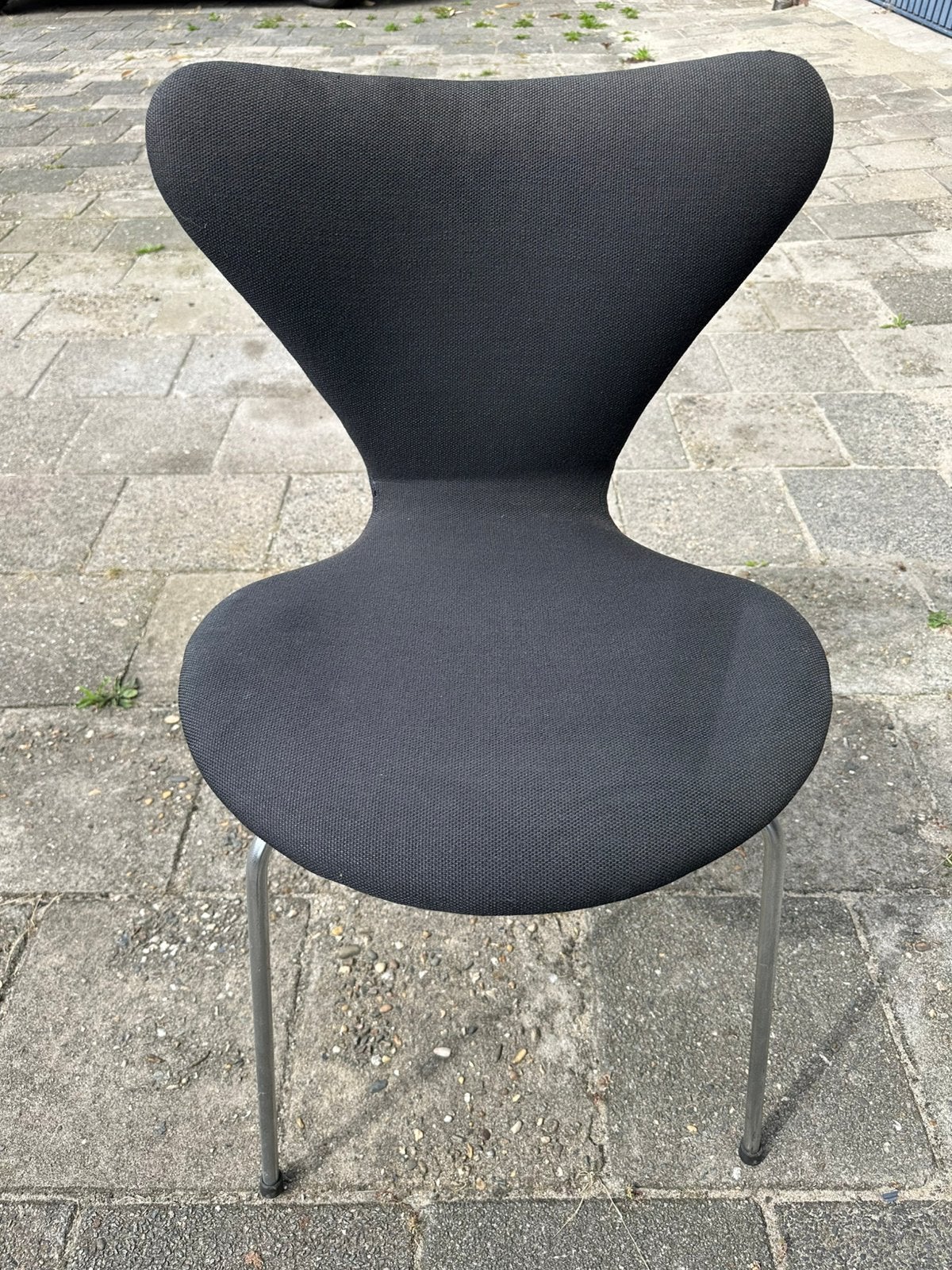 Fritz Hansen Vlinderstoel gestoffeerd, Huis en Inrichting, Ophalen, Gebruikt, Zwart, Vintage