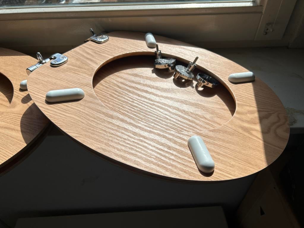 2x Nieuwe WC bril - Hout look, Doe-het-zelf en Verbouw, Sanitair, Ophalen of Verzenden, Nieuw, Toilet