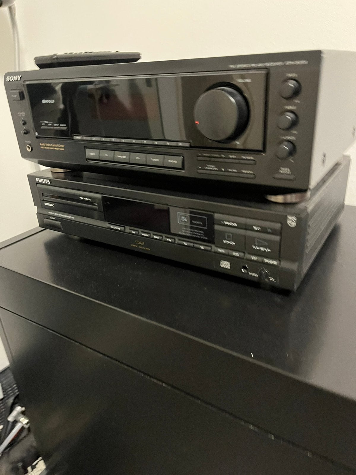Te koop Sony versterker en Philips cd speler., Ophalen of Verzenden, Zo goed als nieuw, Sony