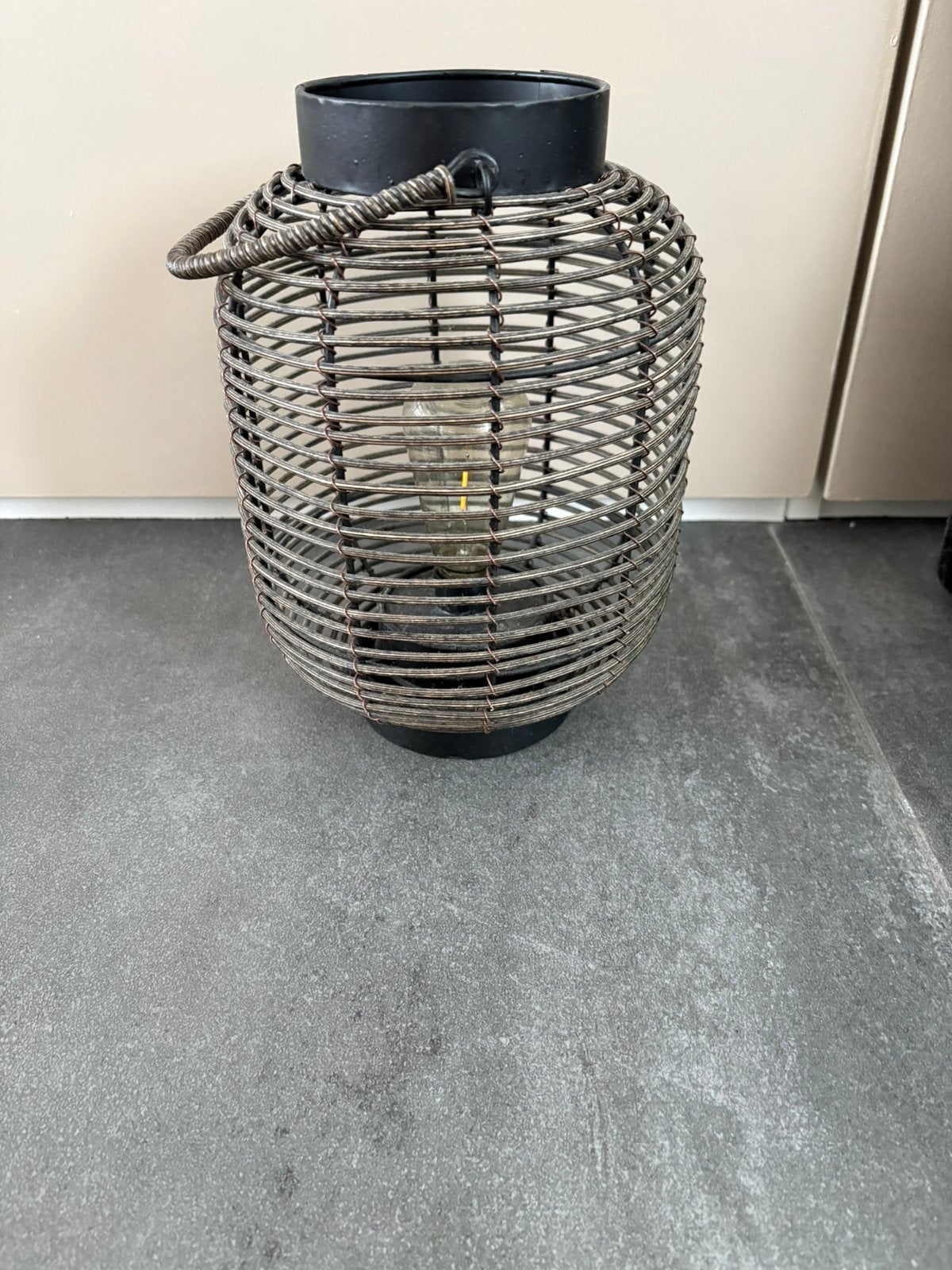 Gusta tafellamp/ windlicht op batterijen, Huis en Inrichting, Lampen | Tafellampen, Ophalen, Zo goed als nieuw, Metaal, Minder dan 50 cm