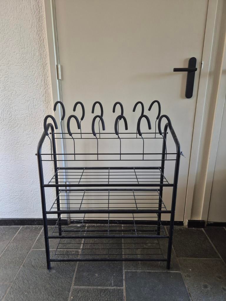 Schoenenrek, Ophalen