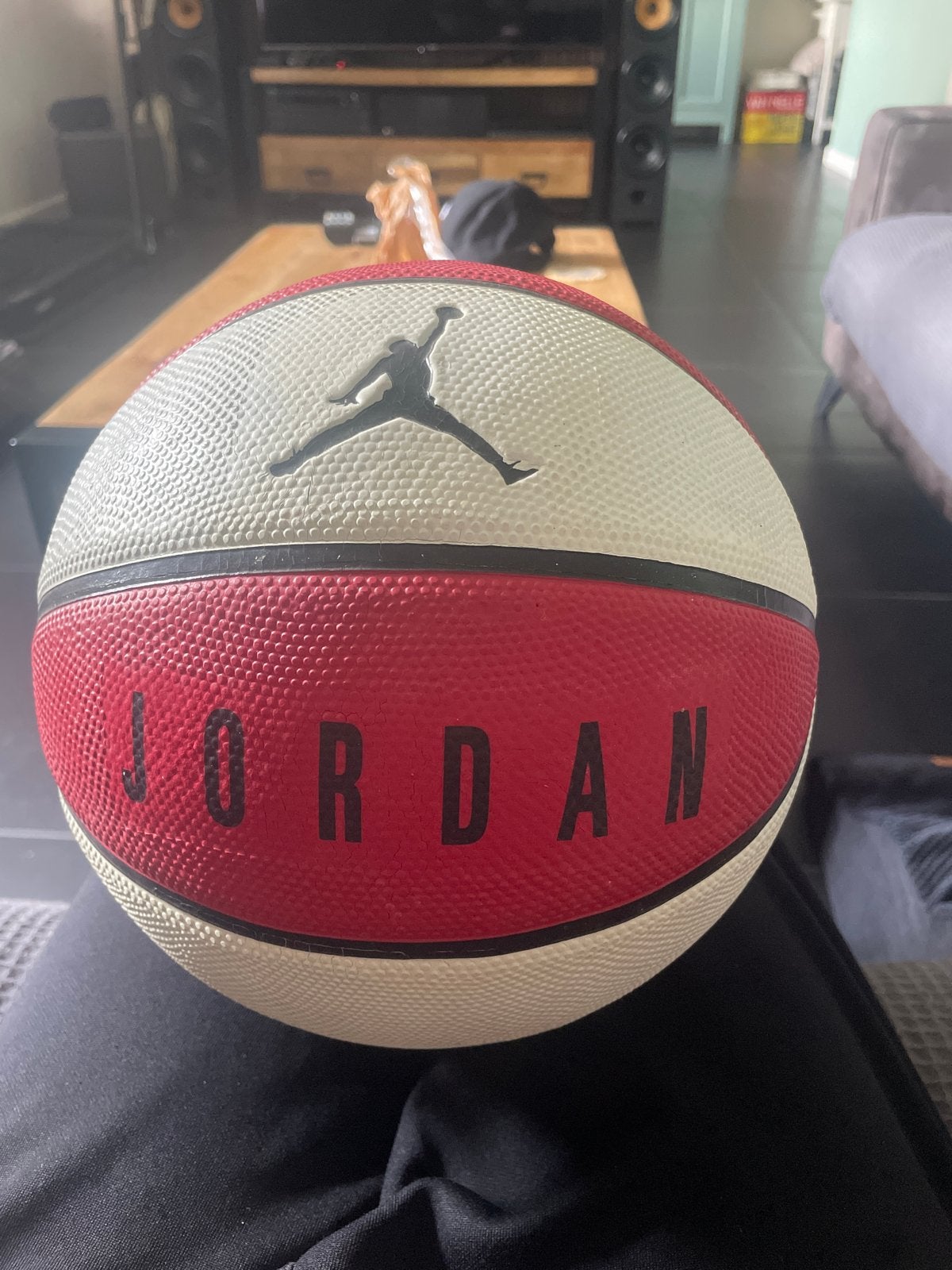 Jordan basketbal - Rood/Wit, Ophalen of Verzenden, Gebruikt, Bal