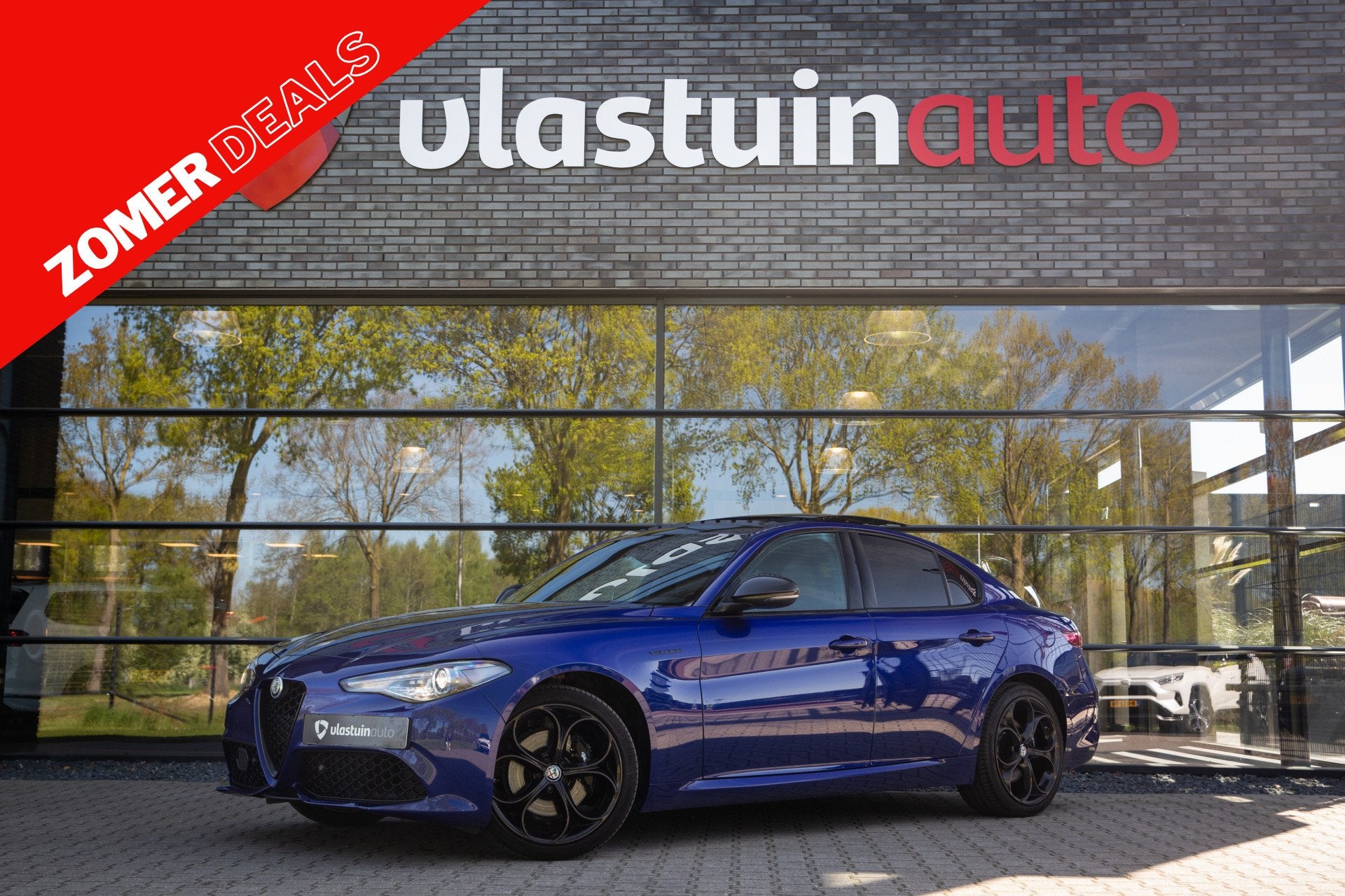 Alfa Romeo Giulia 2.0 T Veloce 280pk , Panoramadak, Adap. cr, Auto's, Automaat, 745 kg, Achterwielaandrijving, Zwart