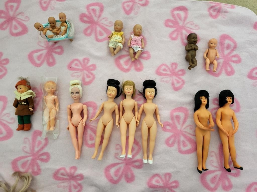 Sebino pop en vintage poppenset, porseleinen poppetjes etc., Verzamelen, Poppen, Ophalen of Verzenden, Zo goed als nieuw, Pop
