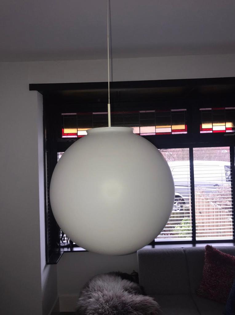 3 Stuks Antieke / Retro Bol lamp van melkglas, Retro/ antiek, Ophalen of Verzenden, Minder dan 50 cm, Glas