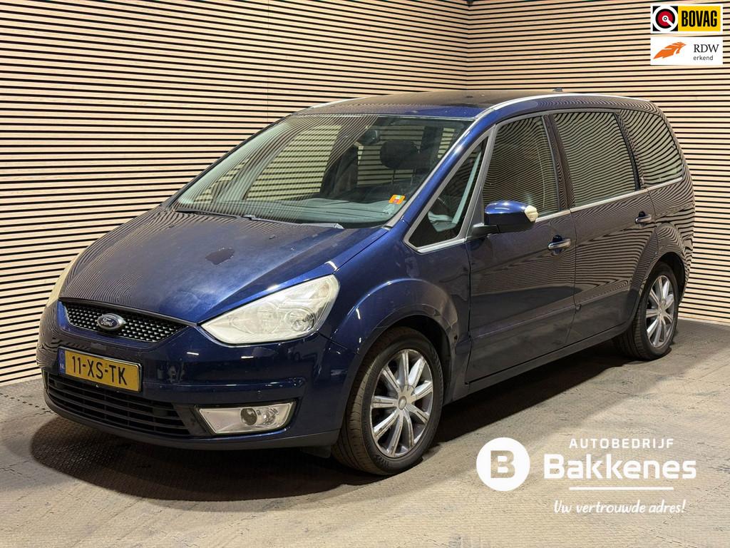 Ford Galaxy 2.0-16V Ghia | Airco | Cruise | Leder | 7pers, Auto's, Ford, Voorwielaandrijving, Gebruikt, Zwart, Blauw