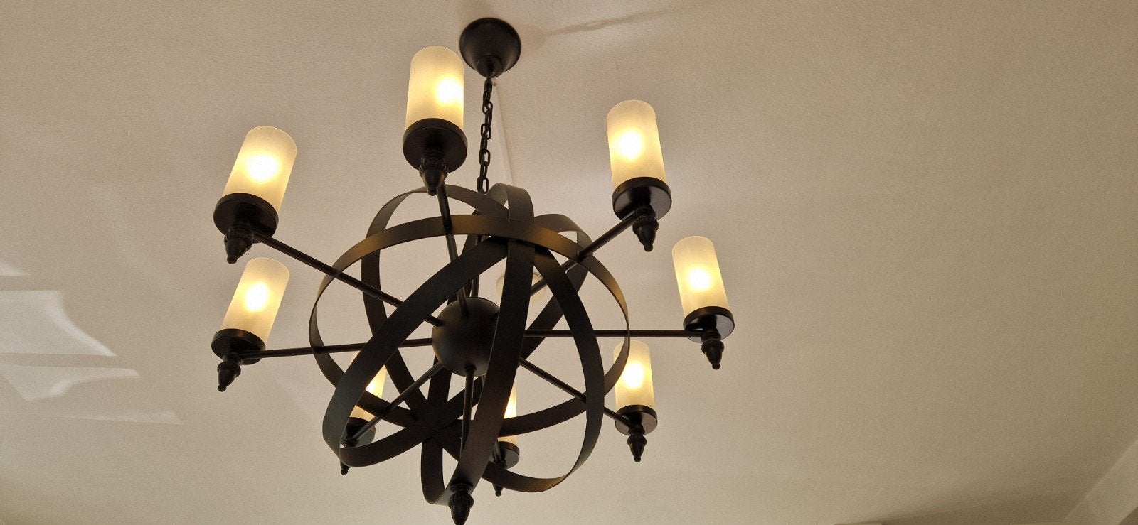 Moderne Zwarte Kroonluchter met 8 Lichtpunten, Ophalen, E14 (klein), Zo goed als nieuw, Glas