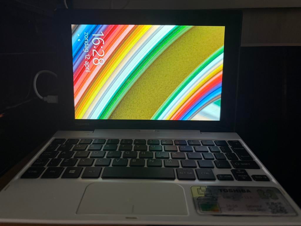 toshiba satellite click mini l9w-b laptop tablet 2 in 1, Ophalen of Verzenden