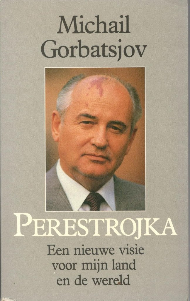 Michail Gorbatsjov - Perestrojka., Ophalen of Verzenden, Zo goed als nieuw, Nederland