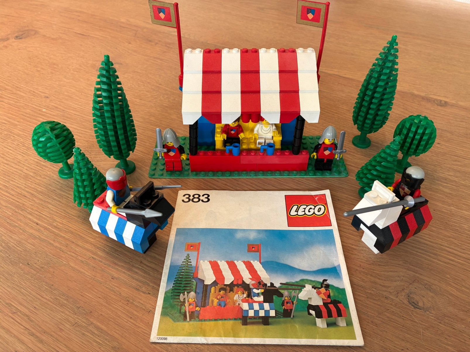 LEGO Castle / kasteel / ridder Vintage  383 / 677 + extra’s, Ophalen of Verzenden, Gebruikt