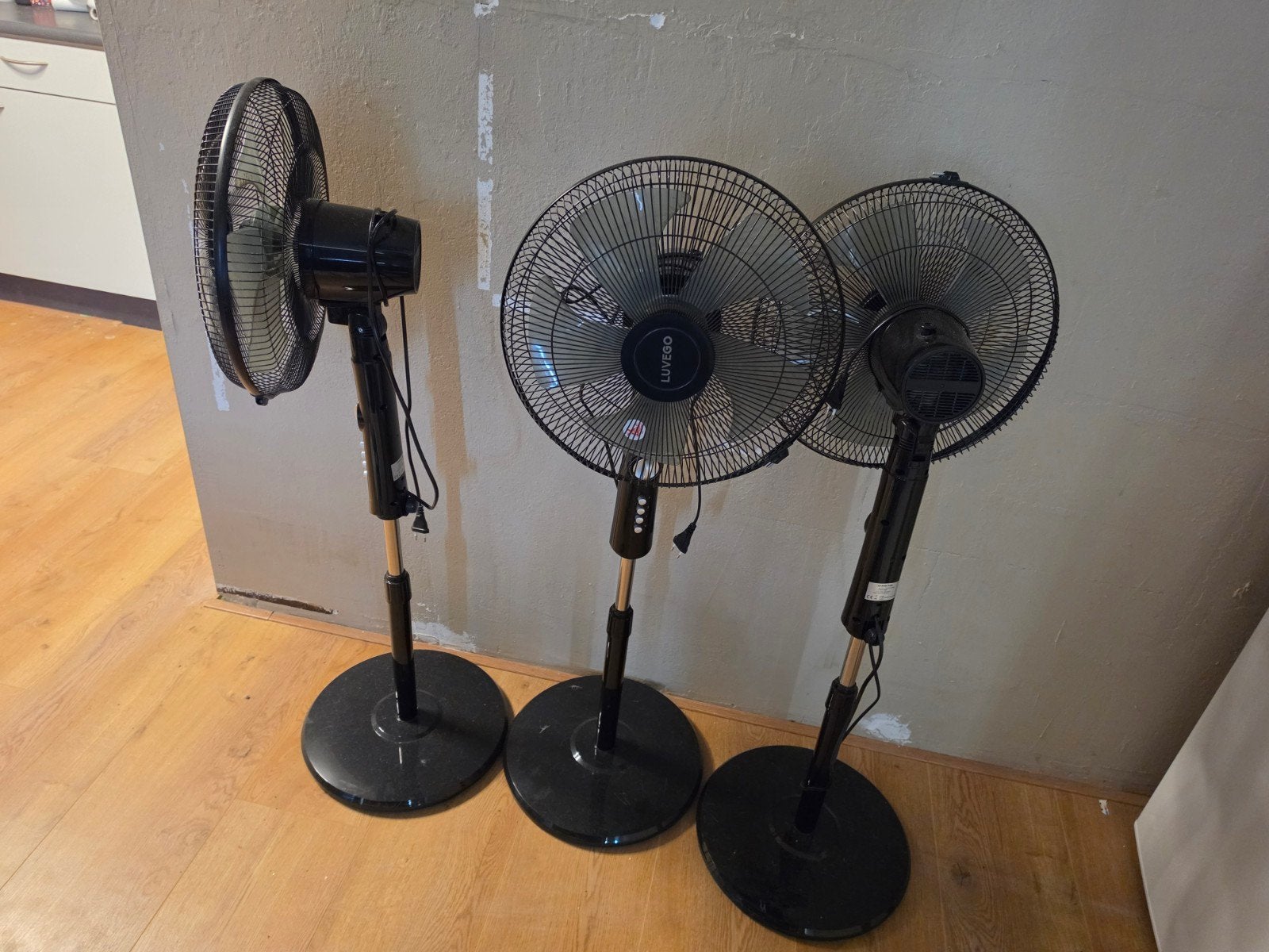 Luvego Statief Ventilator - Zwart - In Hoogte Verstelbaar, Witgoed en Apparatuur, Ophalen, Nieuw, Statiefventilator