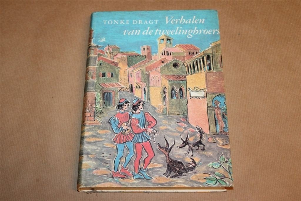 Verhalen van de Tweelingbroers — Tonke Dragt, Leopold 1976, Boeken, Ophalen of Verzenden, Gelezen
