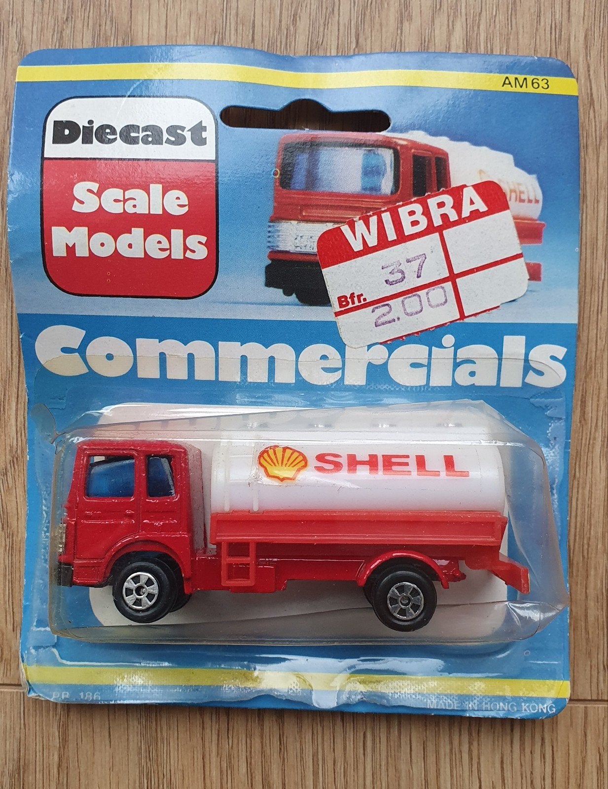Diecast;vintage schaalmodel Majorette Saviem Shell tankwagen, Ophalen of Verzenden, Bus of Vrachtwagen