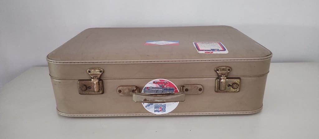 K713 VINTAGE jaren 60 koffer van geperst karton, Sieraden, Tassen en Uiterlijk, Overige materialen, Gebruikt, 50 tot 60 cm, Onbekend