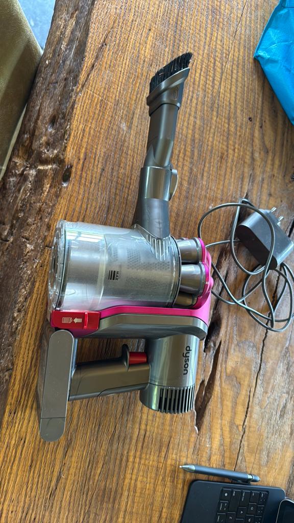 Dyson kruimelzuiger, Gebruikt, Kruimeldief, Ophalen of Verzenden, Dyson