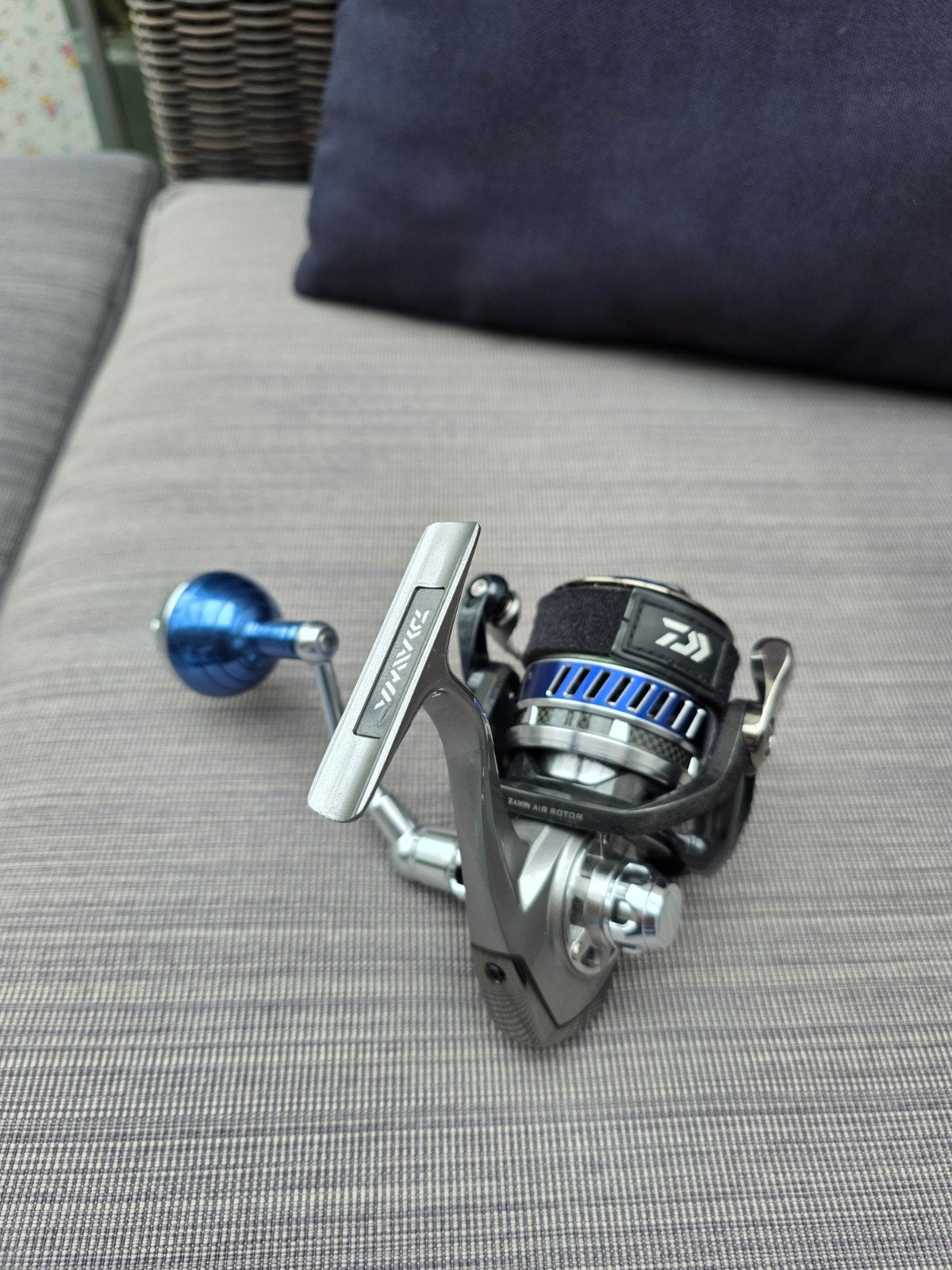 Daiwa Saltiga 3500H - Zeer nette staat, compleet, Ophalen of Verzenden, Zo goed als nieuw, Molen