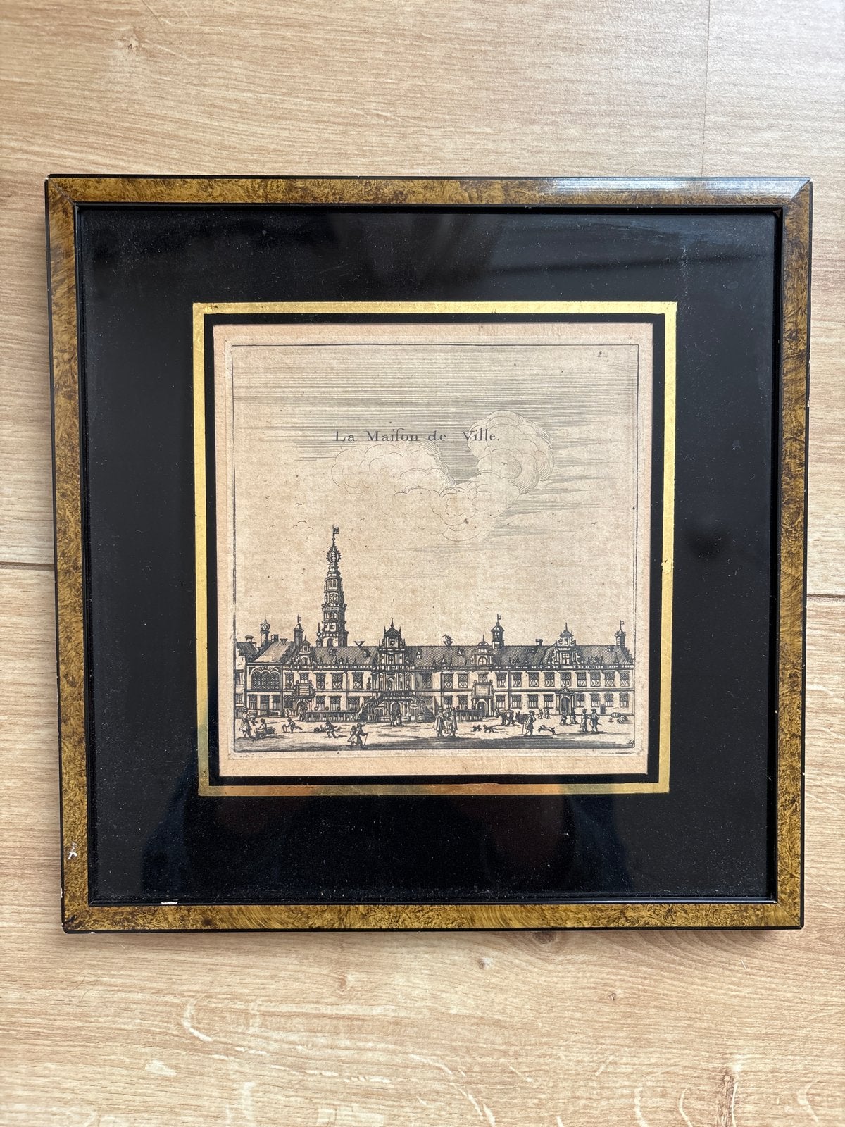 Antieke Etsen: La Maison de Ville & La Halle aux Sayettes, Antiek en Kunst, Kunst | Etsen en Gravures, Ingelijst, Ets, Stadsgezicht