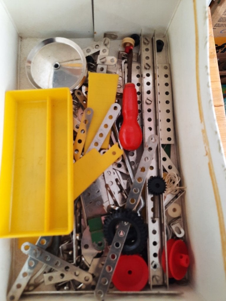 2 bakken met Mecano, construction, Ophalen