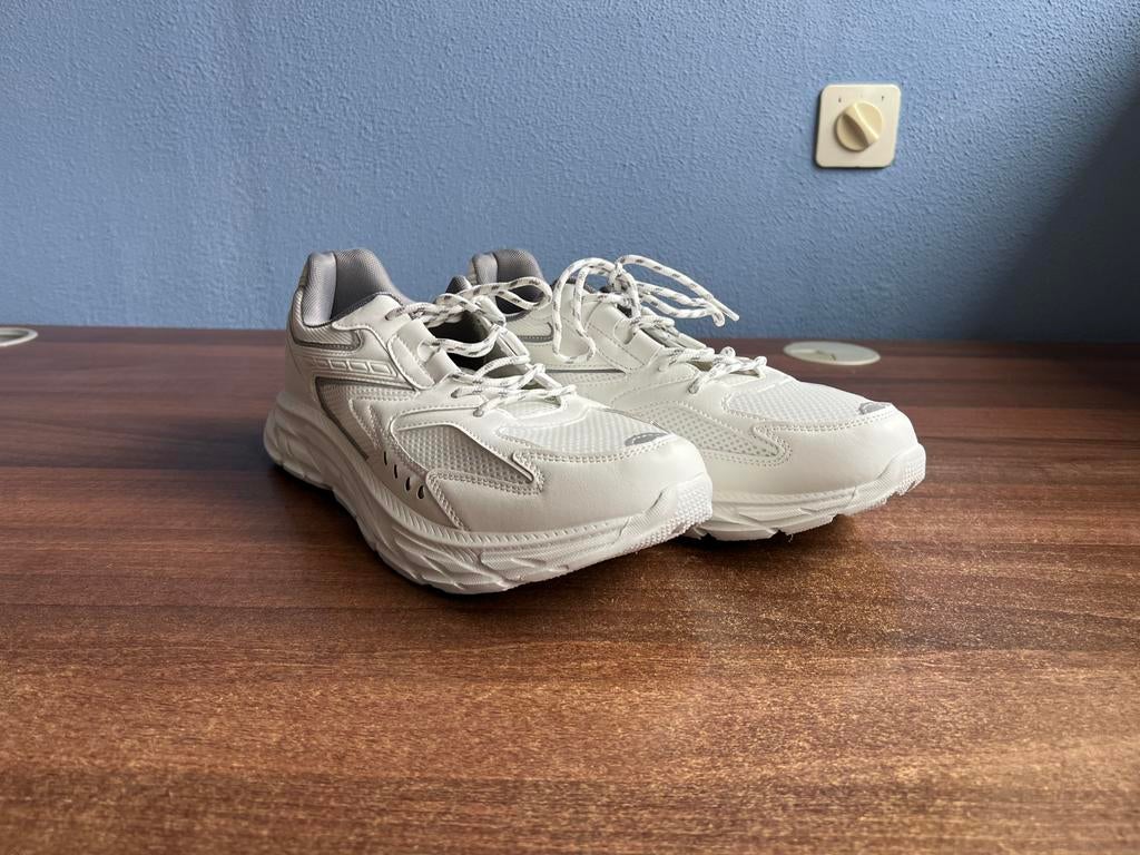VIVA Schoenen - 46, Ophalen of Verzenden, Zo goed als nieuw, Wit
