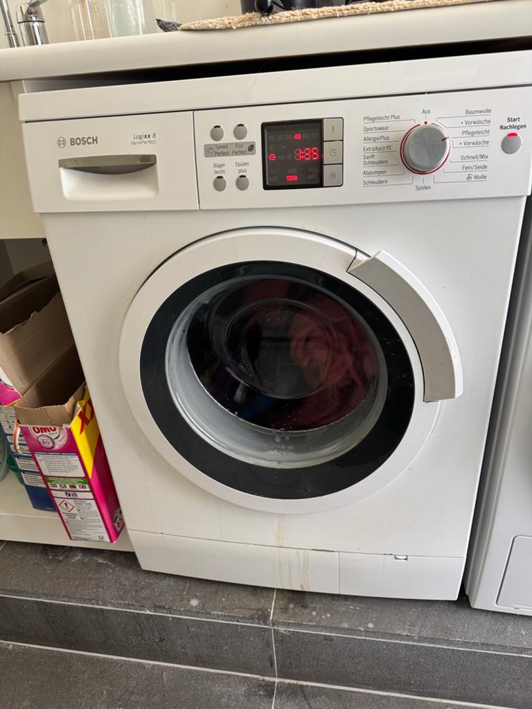 Bosch Logixx 8 Wasmachine - en condensdroger, 1200 tot 1600 toeren, Gebruikt, 8 tot 10 kg, Ophalen of Verzenden