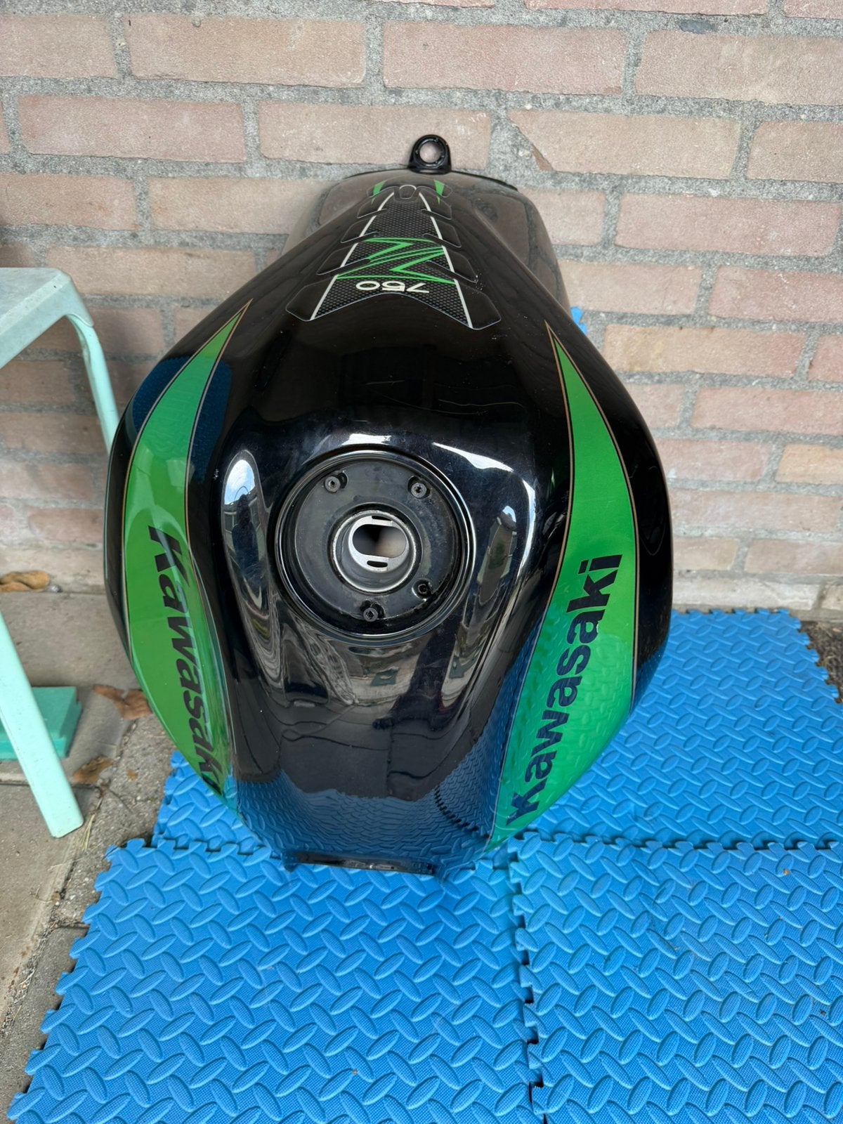 Benzine Tank Kawasaki Z759 2009 defect, Motoren, Ophalen