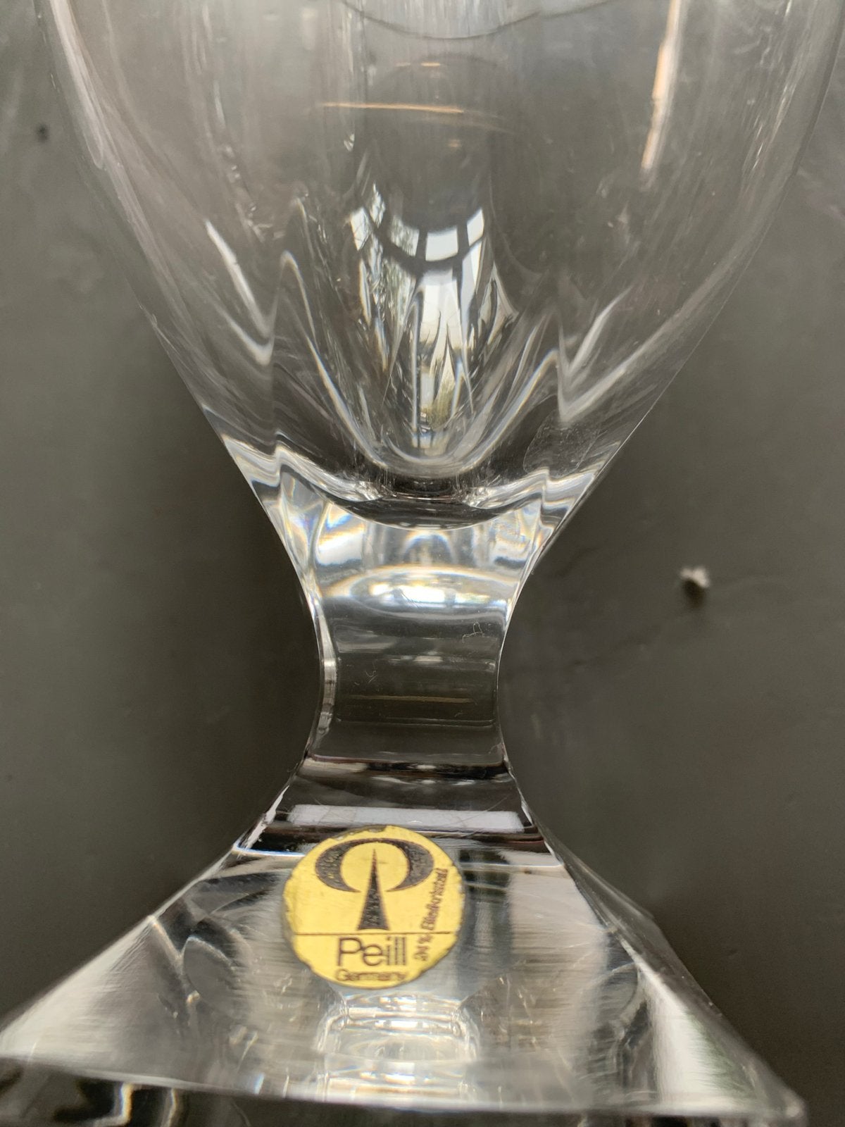Uitgebreide kristallen glasset, strak van vorm, Ophalen