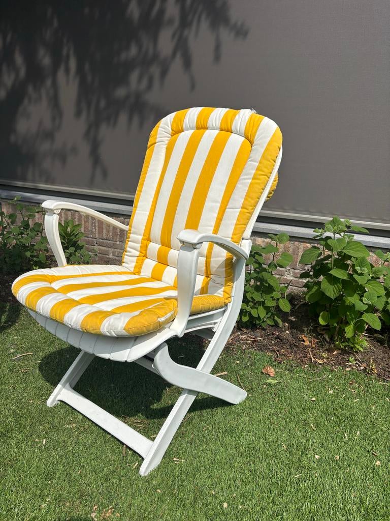 Allibert verstelbare tuinstoelen met geel witte kussens, Ophalen, Gebruikt, Kunststof, Verstelbaar