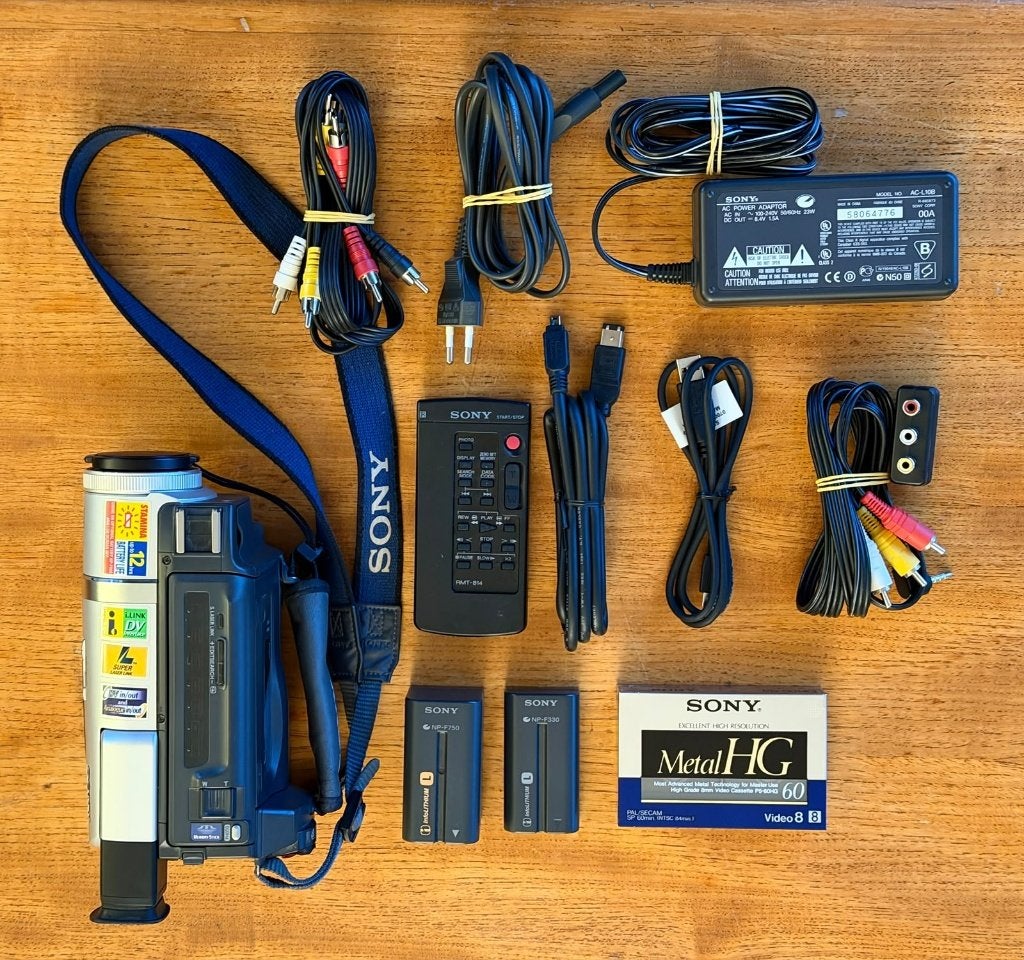 SONY DCR-TRV620E Digital8 Camcorder, TOPMODEL, complete set!, 20x of meer, Overige soorten, Ophalen of Verzenden, Zo goed als nieuw