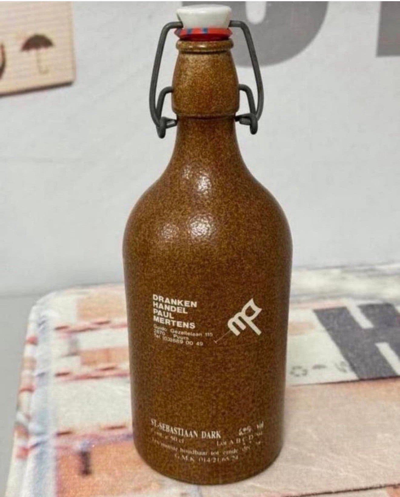 Stenen kruik beugel Sint Pieter Puurs stoneware bier fles, Ophalen of Verzenden, Zo goed als nieuw, Flesje(s), Overige merken