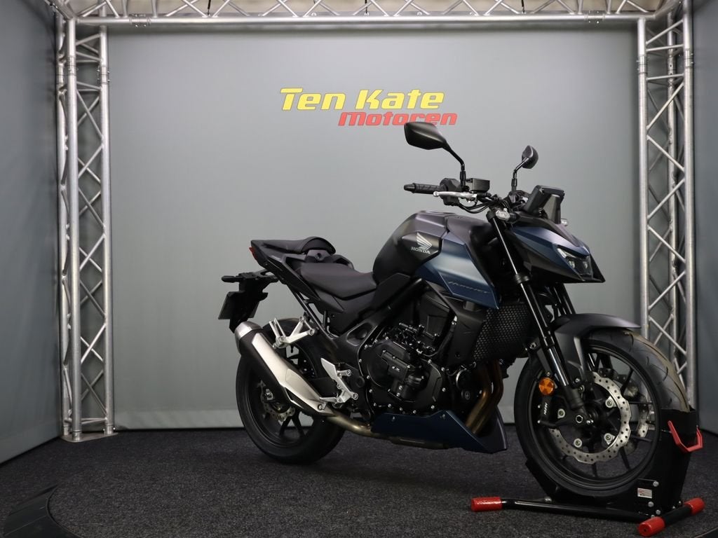 Honda CB 750 HORNET E-Clutch, 750 cc, Bedrijf, Meer dan 35 kW, ABS