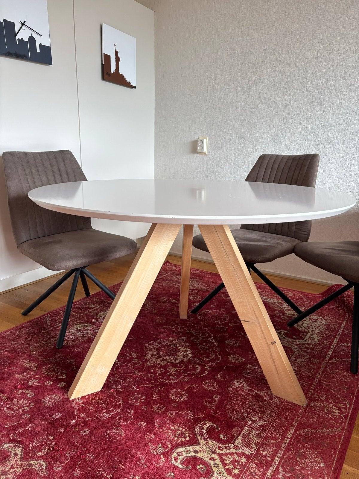 Witte ronde tafel, goed van staat, zelf ophalen, Huis en Inrichting, Gebruikt, 100 tot 150 cm, Rond, Ophalen of Verzenden