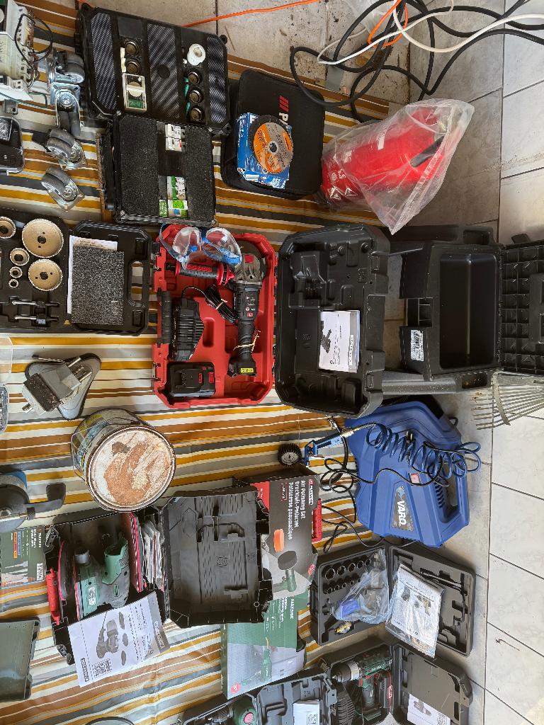 Gereedschap veel alles in een koopje, Ophalen of Verzenden, Zo goed als nieuw