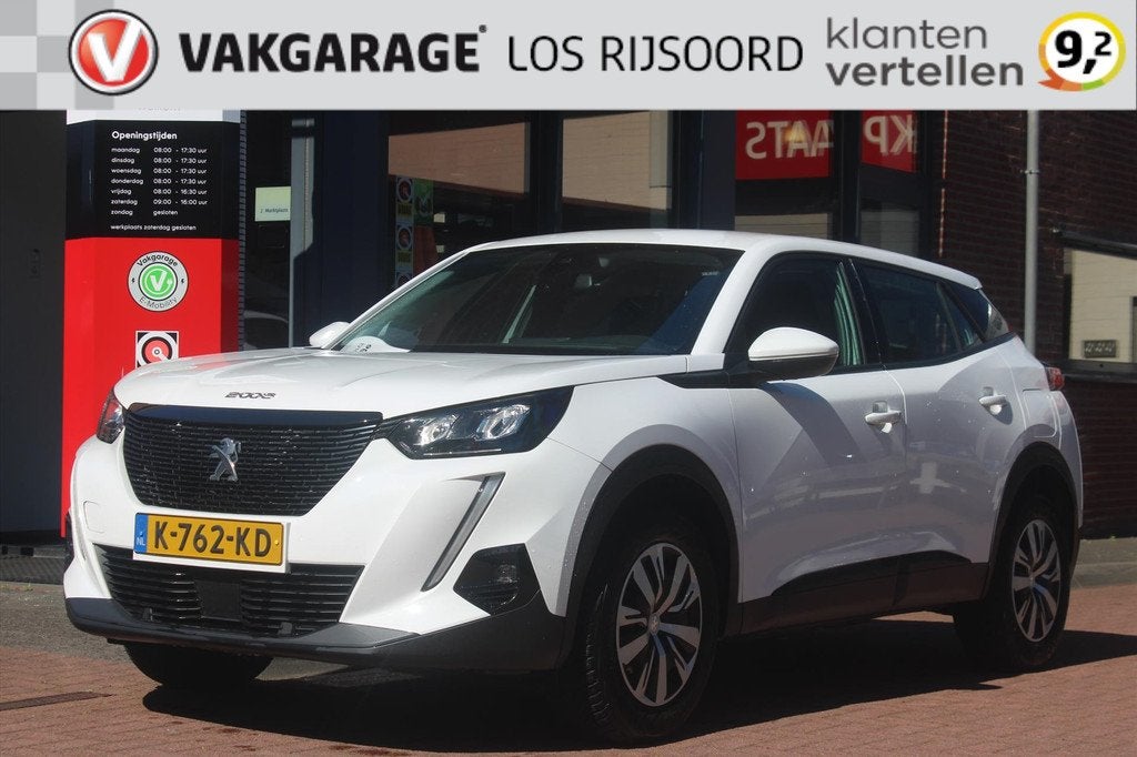 PEUGEOT 2008 1.2 PureTech *Active* | Carplay | Navigatie | C, 1163 kg, Gebruikt, 1199 cc, Wit