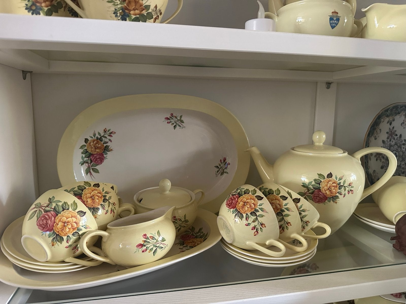 Desiree Royal Sphinx servies - Theepot, roomstel, kop en sch, Ophalen, Overige merken, Keramiek, Vintage