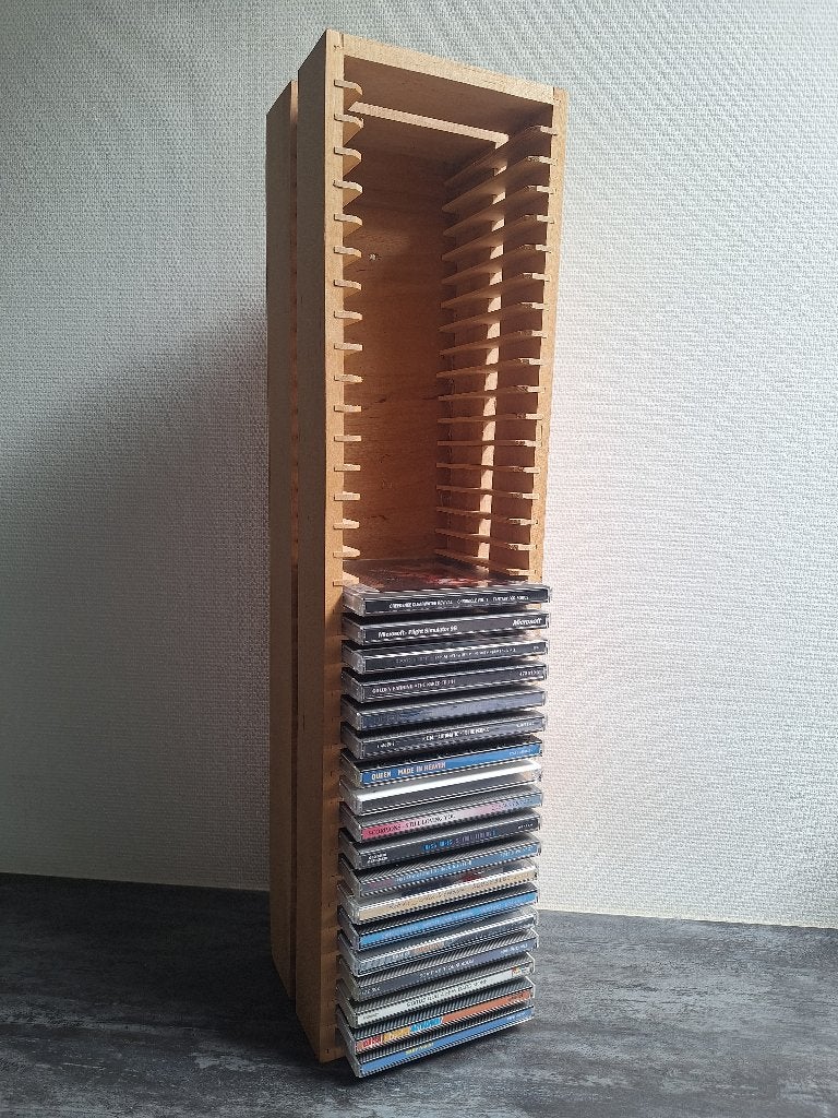 Retro vintage houten CD-rek / CD-toren / CD-houder - 35 CD’s, Gebruikt, Ophalen of Verzenden, 25 tot 75 discs, Cd's