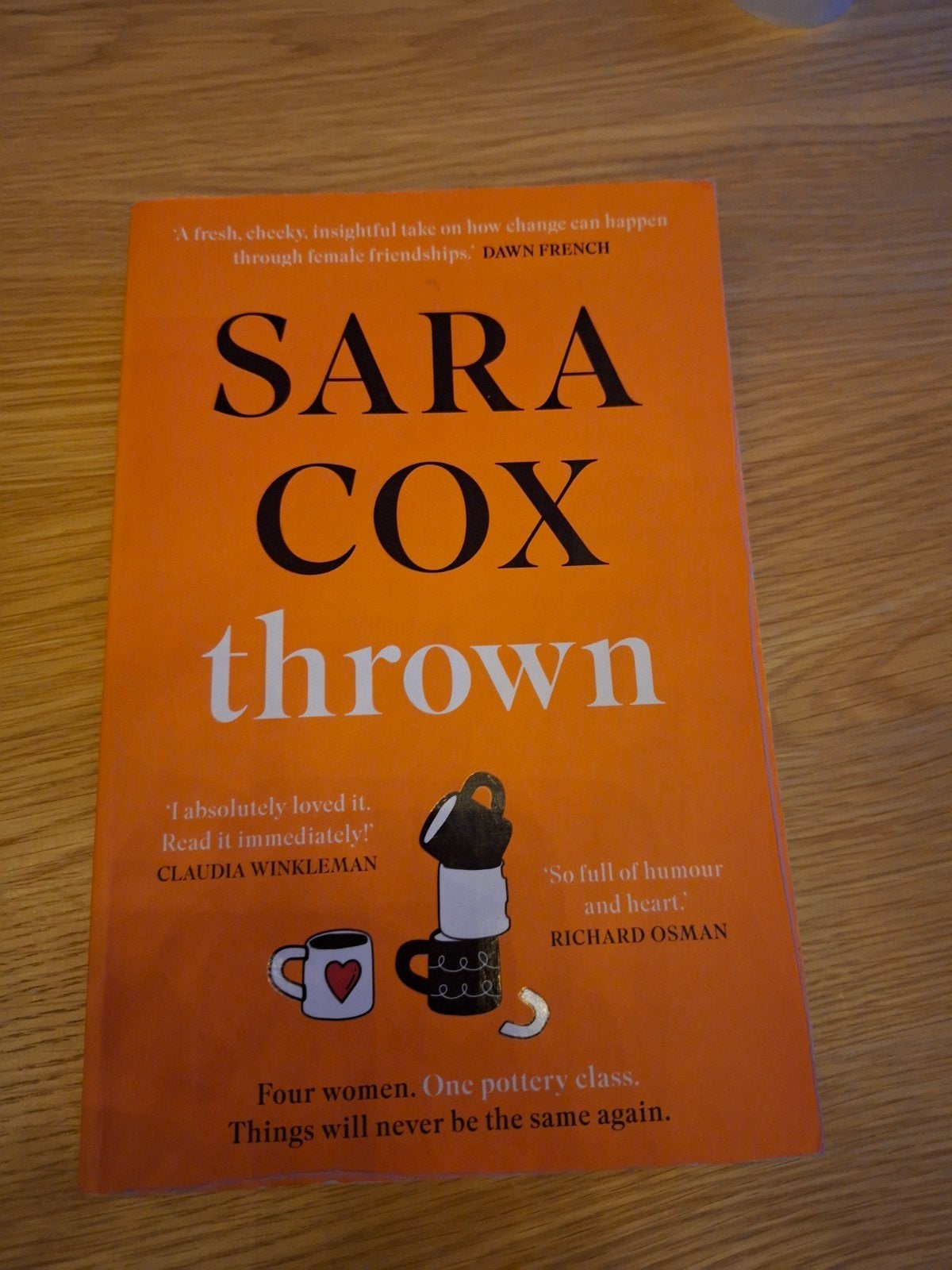 Sara Cox - Thrown: Een fris en inzichtelijk verhaal, Ophalen of Verzenden, Zo goed als nieuw, Sara Cox, Europa overig