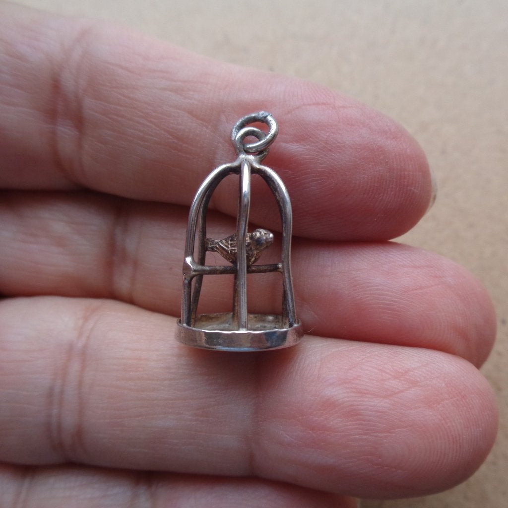 zilveren vintage bedel vogel in kooi  [604], Overige merken, Verzenden, Zo goed als nieuw, 1 bedel